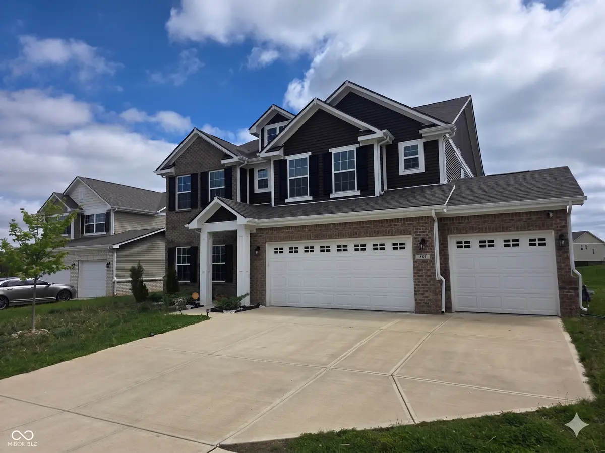 889 Declaration DR, Pittsboro, IN 46167