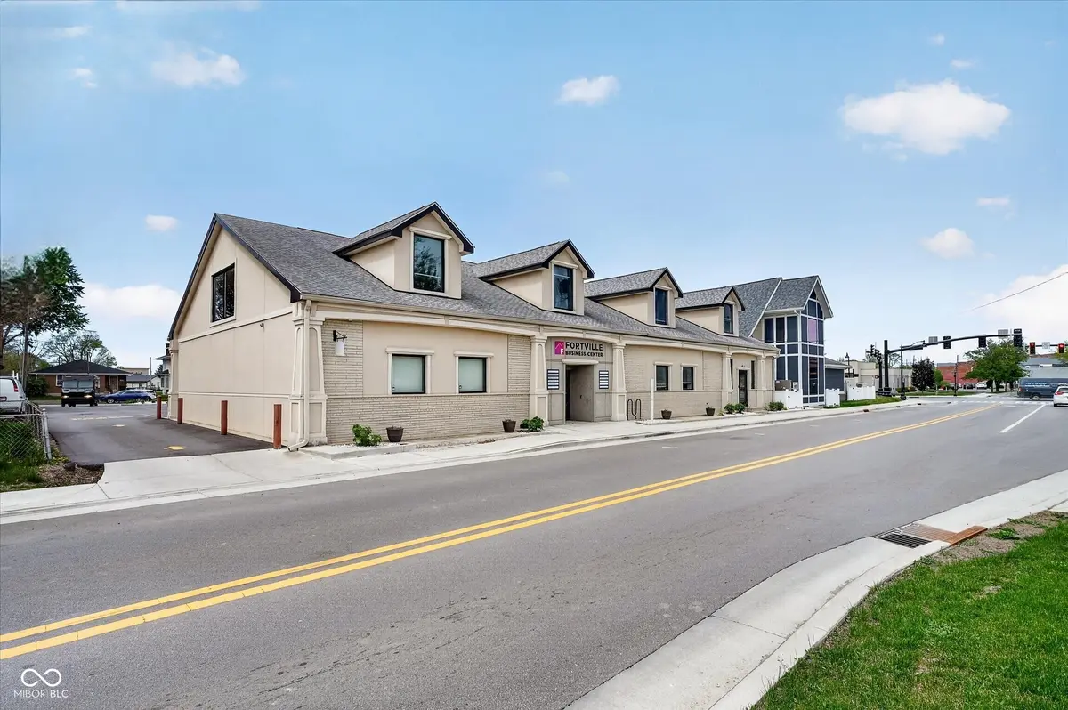412 S Maple ST, Fortville, IN 46040