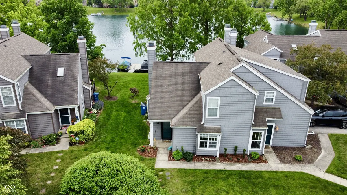 2829 Somerset Bay, Indianapolis, IN 46240