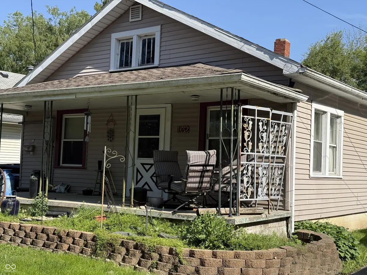 1132 Manor CT, Anderson, IN 46016