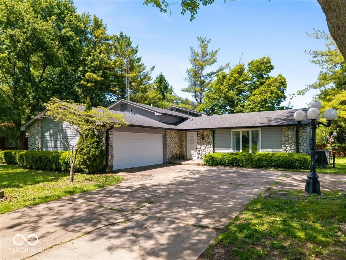 1010 Porto Bello ST, Pendleton, IN 46064