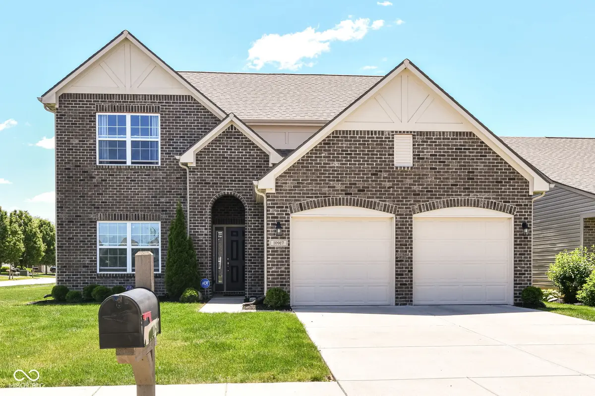 10917 Hunter Lake LN, Indianapolis, IN 46239