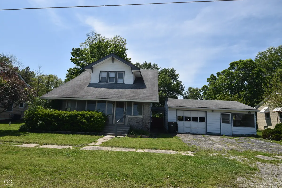 6414 N Main ST, Willow Branch, IN 46186