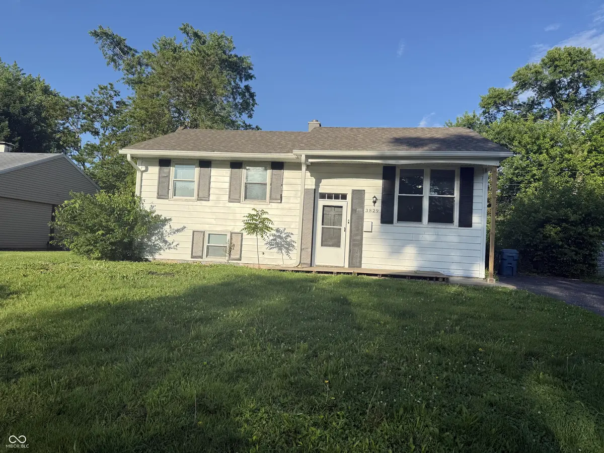 3829 Alsace PL, Indianapolis, IN 46226