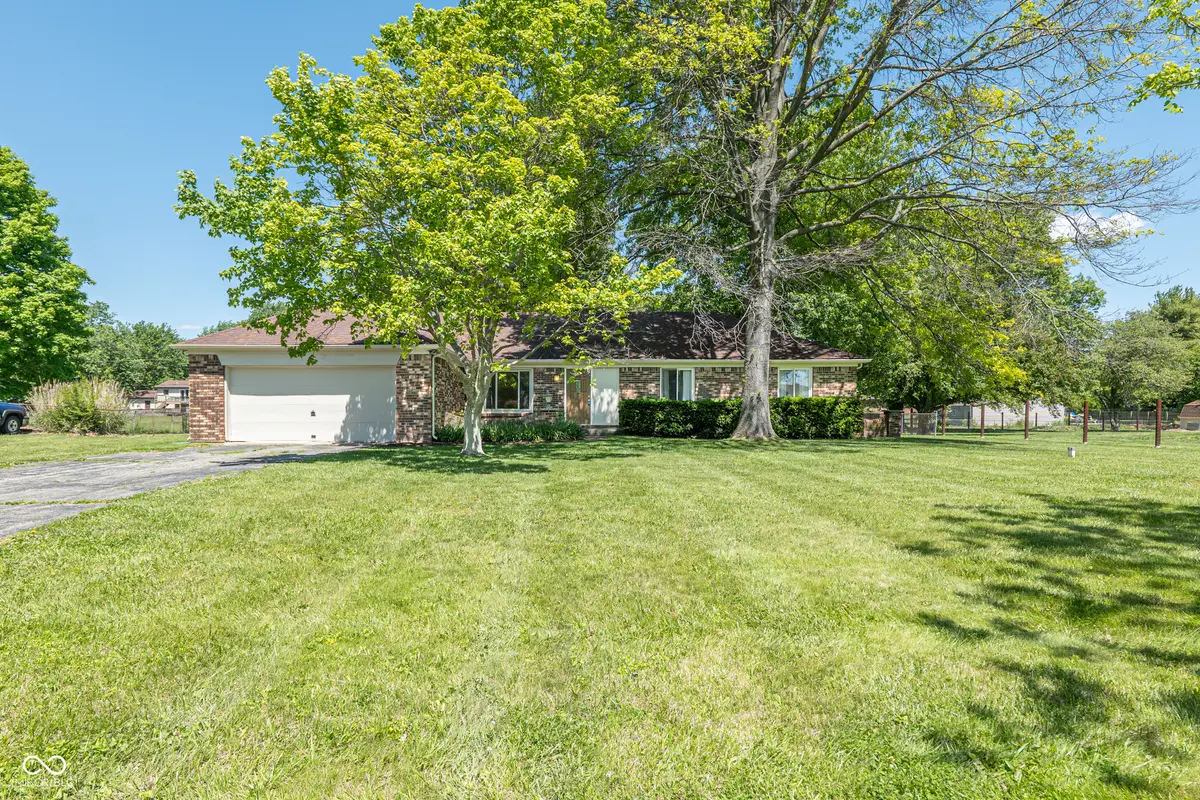 1405 Maria LN, Avon, IN 46123