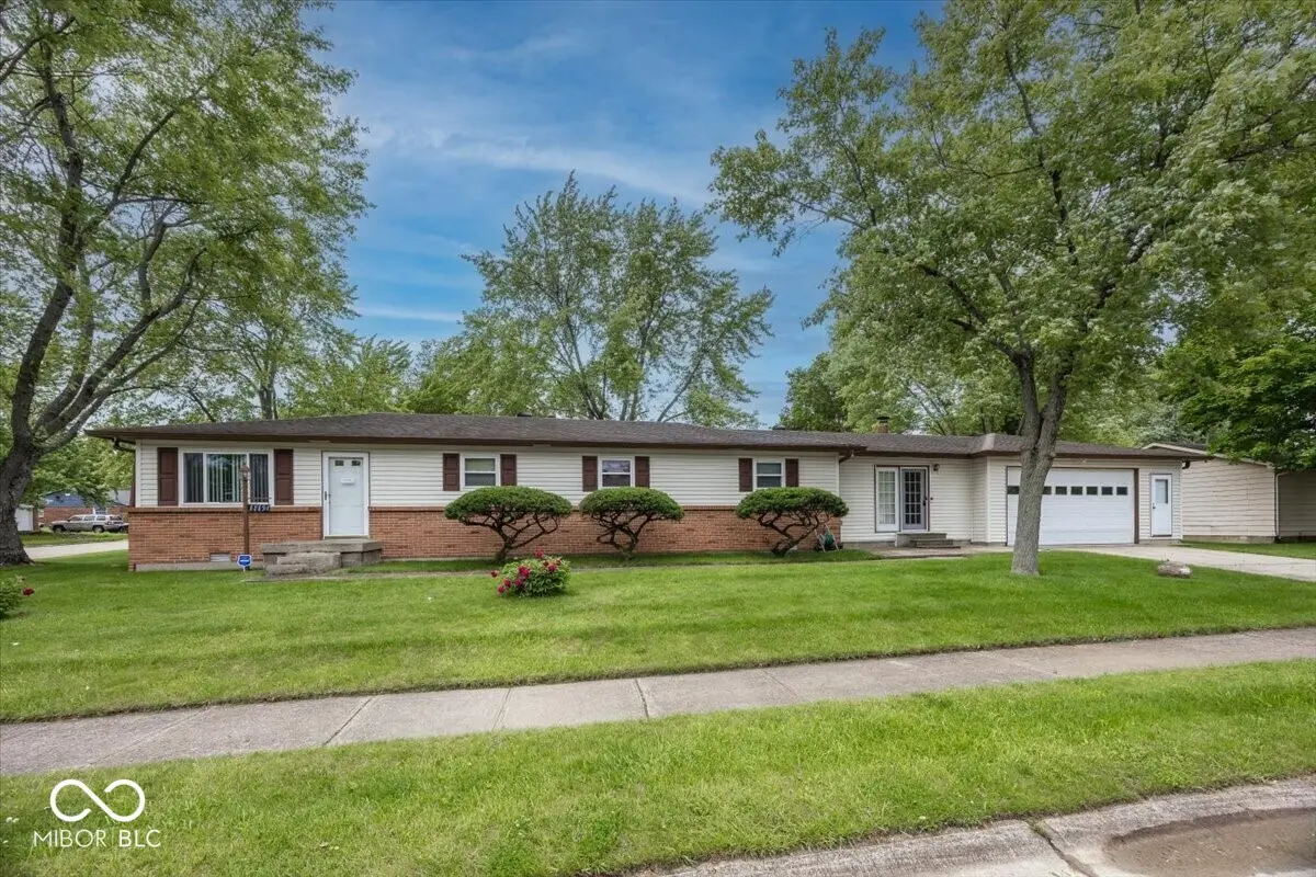 11151 Monroe CT, Indianapolis, IN 46229