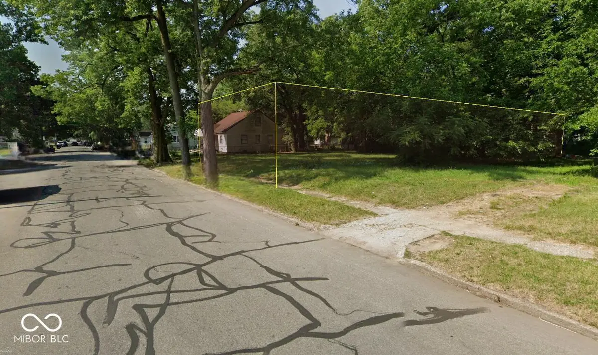 1333 Huey ST, South Bend, IN 46628