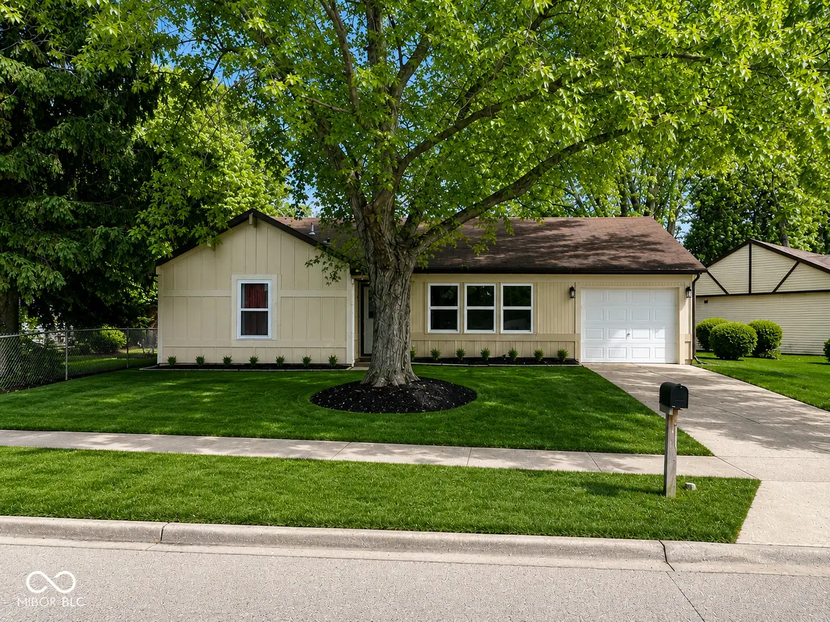 4439 Dabny CIR, Indianapolis, IN 46254