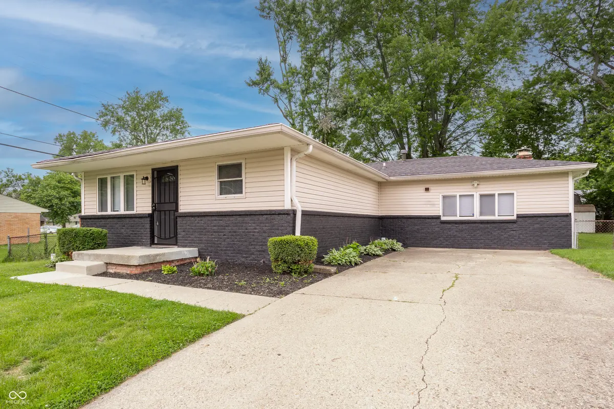 2248 Dupont CT, Indianapolis, IN 46229