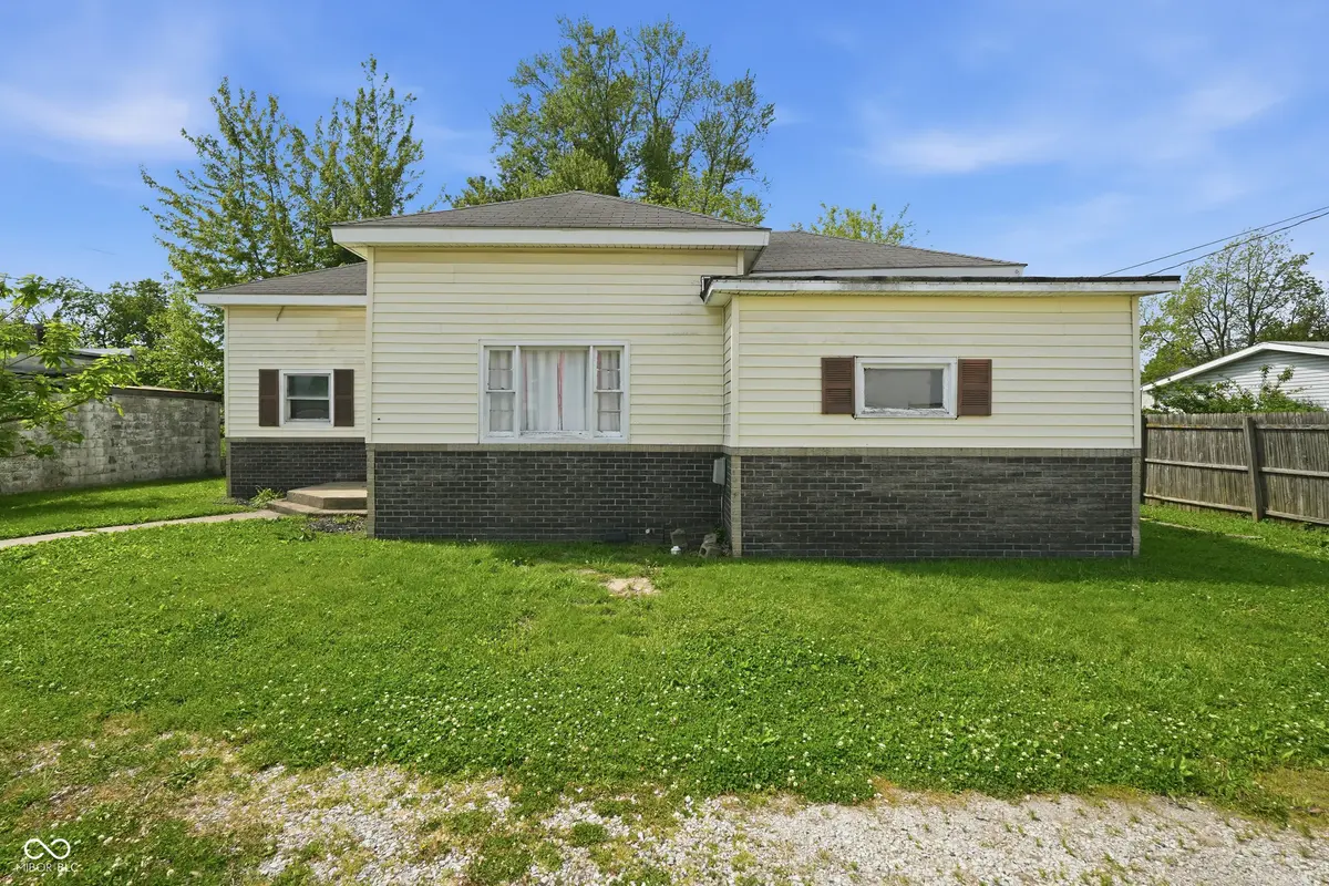 105 W 36th ST, Marion, IN 46953