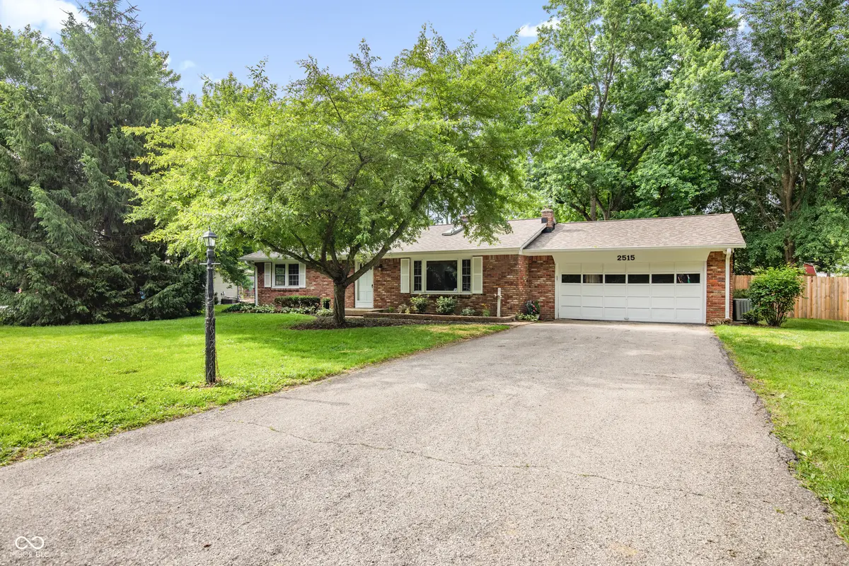 2515 E 99th ST, Carmel, IN 46280