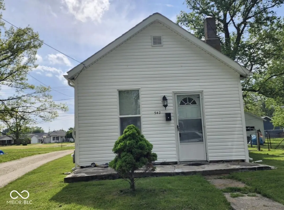 542 S Wall, Winchester, IN 47394