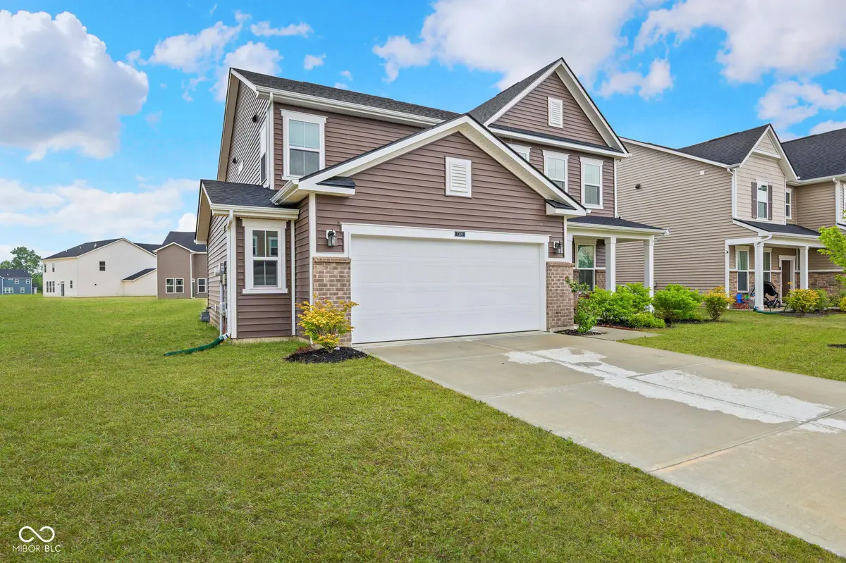 7320 Deerberg DR, Indianapolis, IN 46259