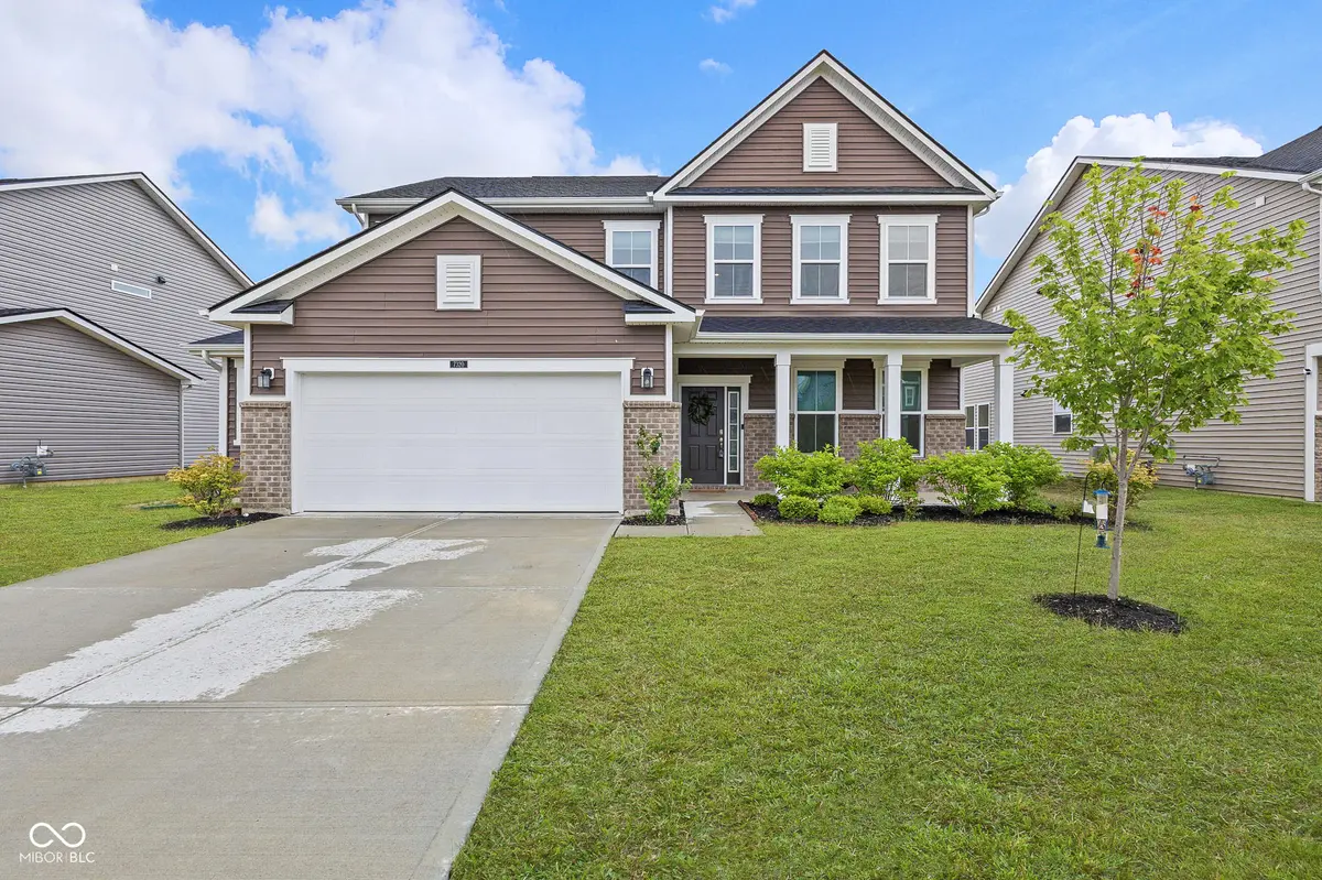 7320 Deerberg DR, Indianapolis, IN 46259