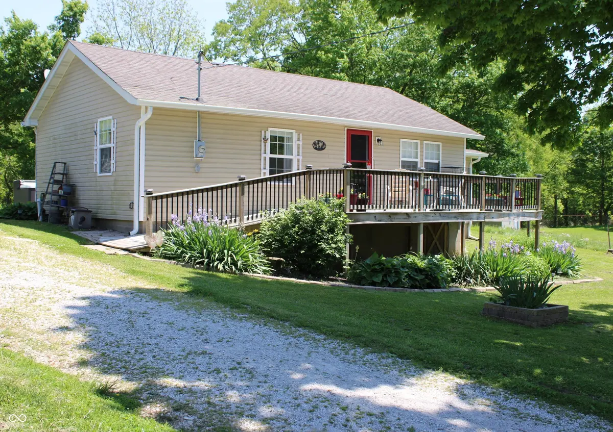 13517 N County Road 275 W, Roachdale, IN 46172