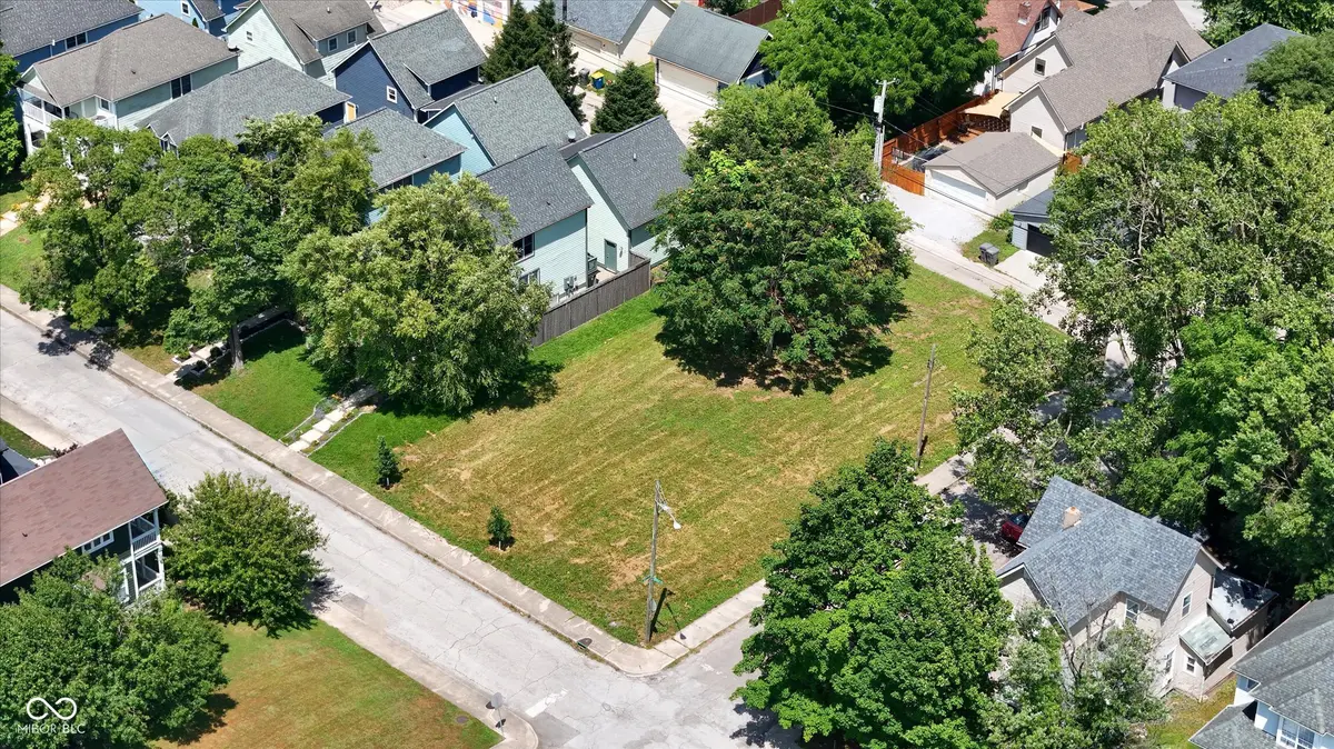 2007 Ruckle ST, Indianapolis, IN 46202