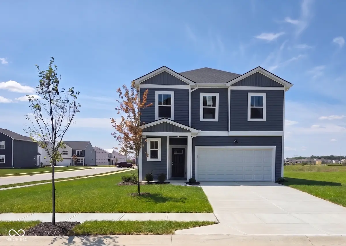 3754 Riverstone DR, Whitestown, IN 46075