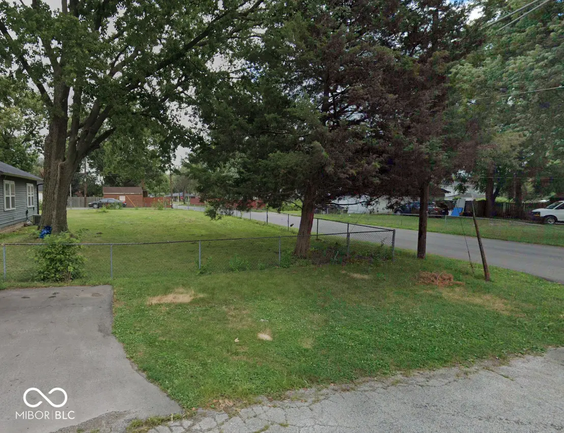 1809 N Goodlet AVE, Indianapolis, IN 46222