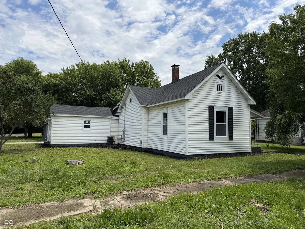 115 N 2nd ST, Kingman, IN 47952