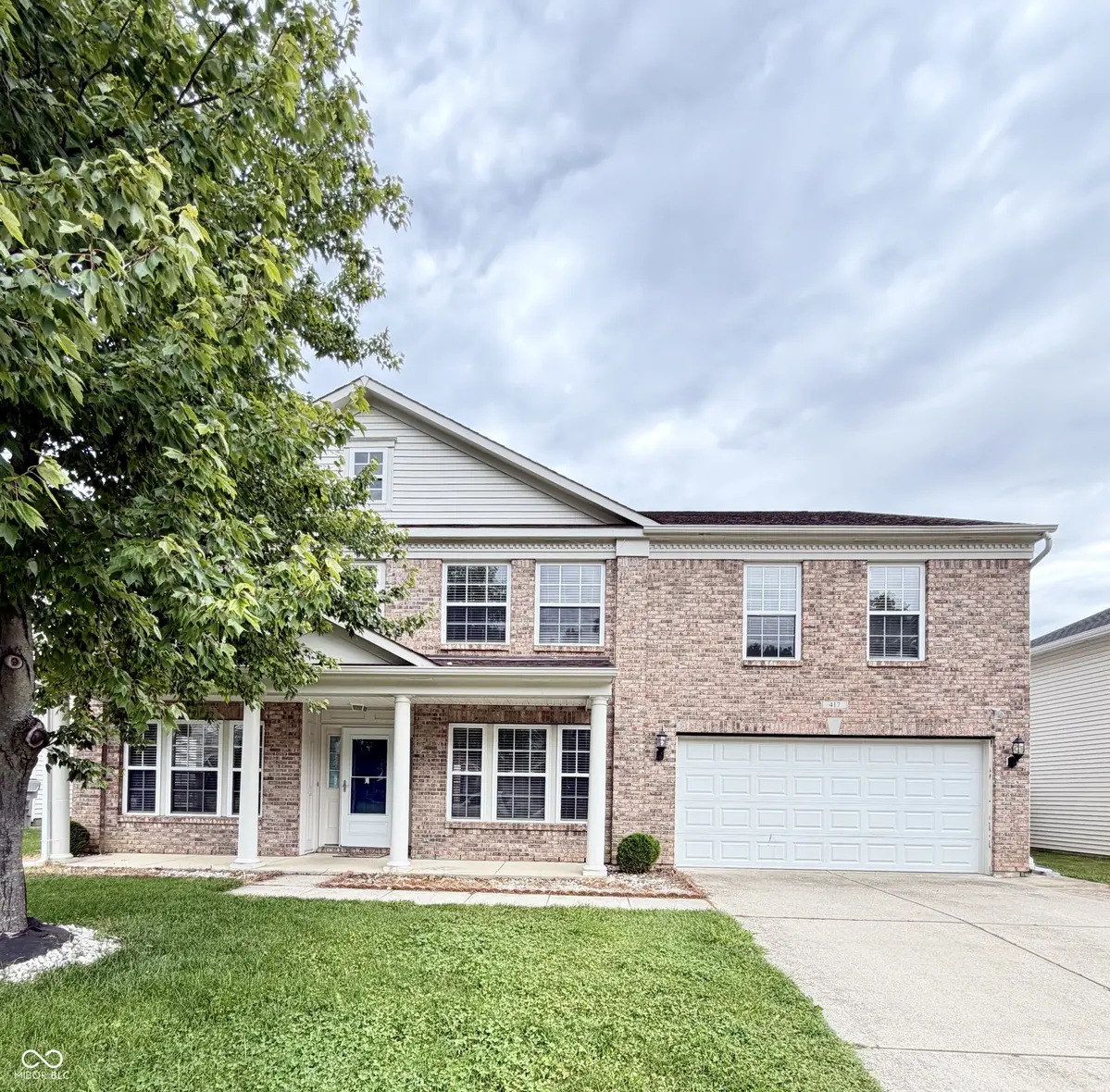 417 Legacy BLVD, Greenwood, IN 46143