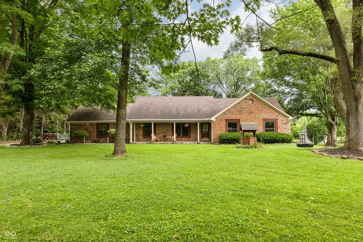 10332 Vandergriff RD, Indianapolis, IN 46239
