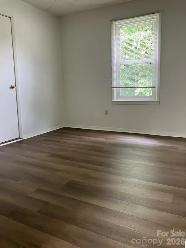 104 Countryside DR SE, Lenoir, NC 28645