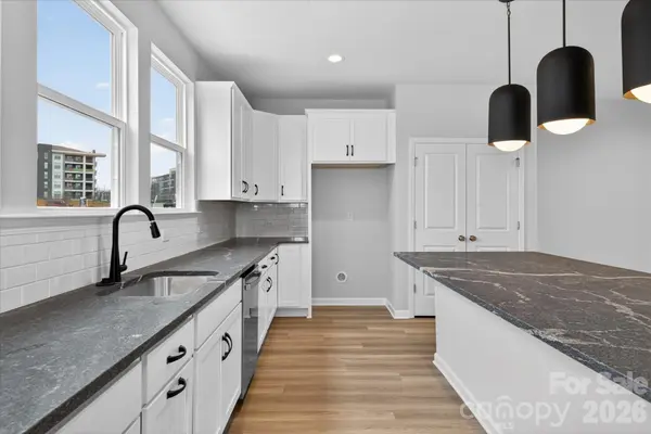 224 Ferebee PL #BRX0082, Charlotte, NC 28213