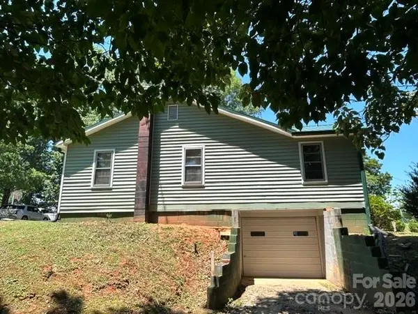 1174 Stacy Hill RD, Marion, NC 28752