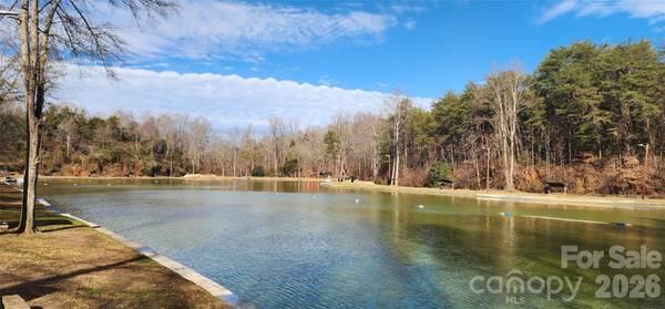 128 Hughey Lake RD, Blacksburg, SC 29702