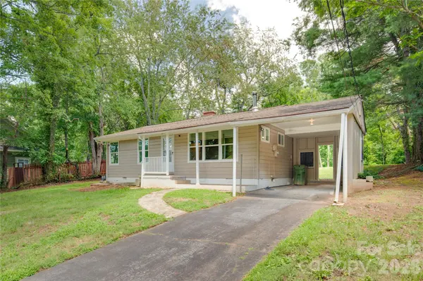 49 First ST, Asheville, NC 28803
