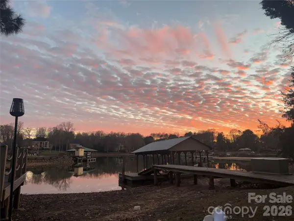 348 Catalina DR, Mooresville, NC 28117