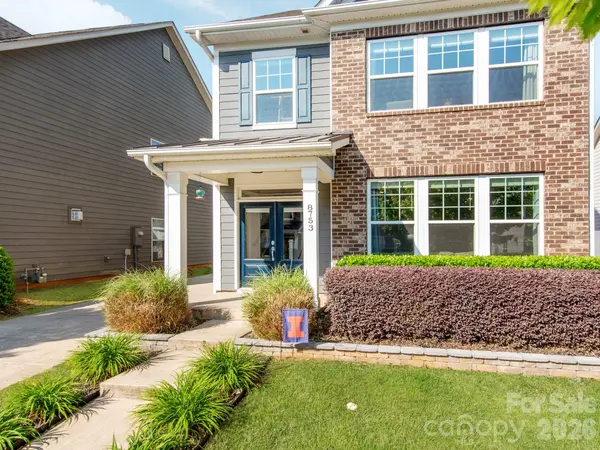 8753 Aspinwall DR, Charlotte, NC 28216