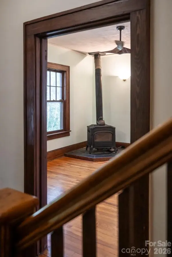 3 Woodlawn AVE, Asheville, NC 28801