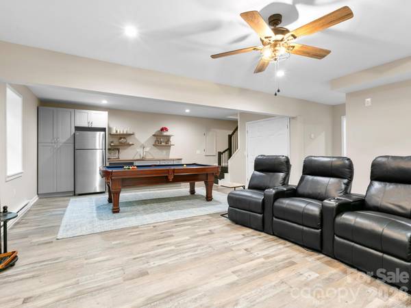 139 Kammerer DR, Waynesville, NC 28785