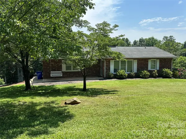 5212 Walter Starnes PL, Granite Falls, NC 28630