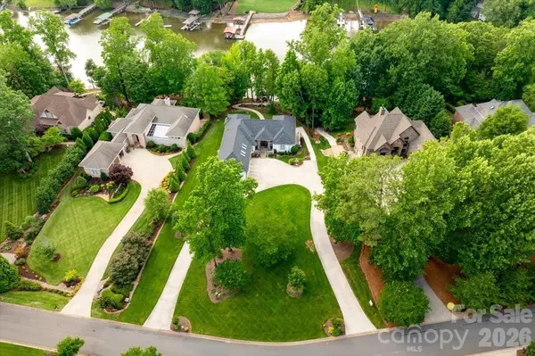 9128 Shorewood PL, Belmont, NC 29012