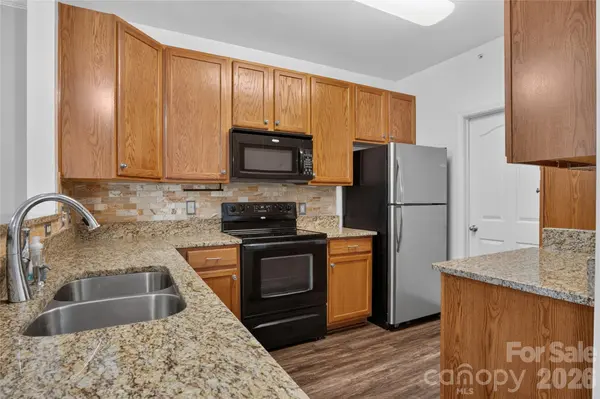17221 Doe Valley CT, Cornelius, NC 28031