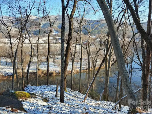 588 US 25/70 HWY, Hot Springs, NC 28743