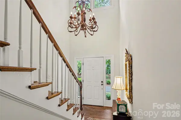 6419 Scarlet Oak LN, Charlotte, NC 28226