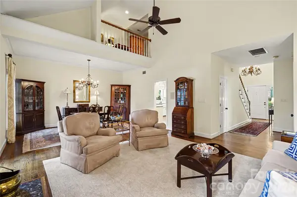 6419 Scarlet Oak LN, Charlotte, NC 28226