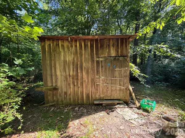 V/L Woodland DR, Marion, NC 28752