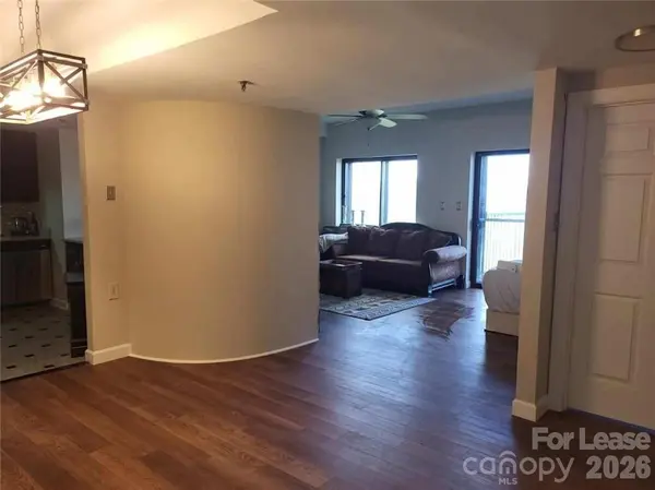 303 Sugar Top DR #2020, Sugar Mountain, NC 28604