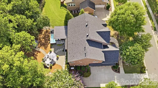 16601 Doves Canyon LN, Charlotte, NC 28278