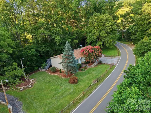 5513 Old Linville RD, Marion, NC 28752