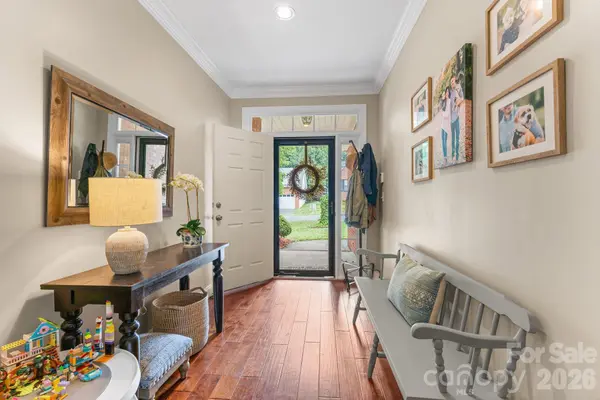 1900 Austin Place LN, Winston Salem, NC 27127