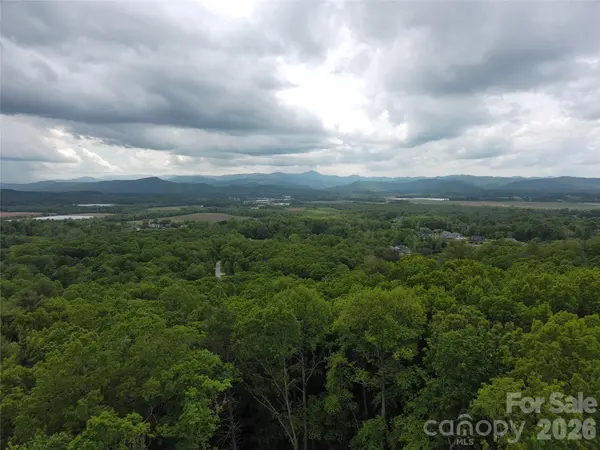 000 Northview DR #13, Hendersonville, NC 28791