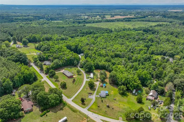 114 Jason DR, Blacksburg, SC 29702