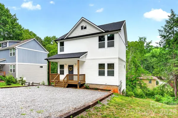 88 Walker ST, Black Mountain, NC 28711