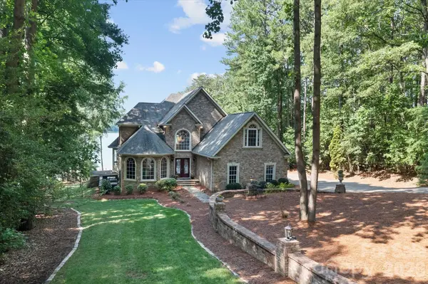 151 Eagle Chase LN, Troutman, NC 28166
