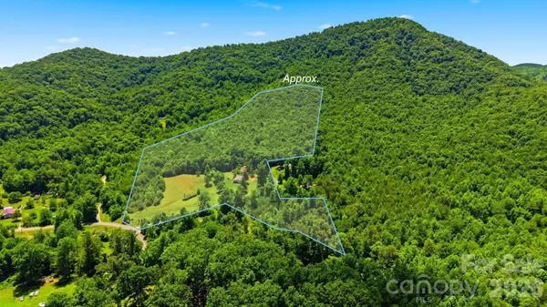 95 FieldStream DR, Marion, NC 28752